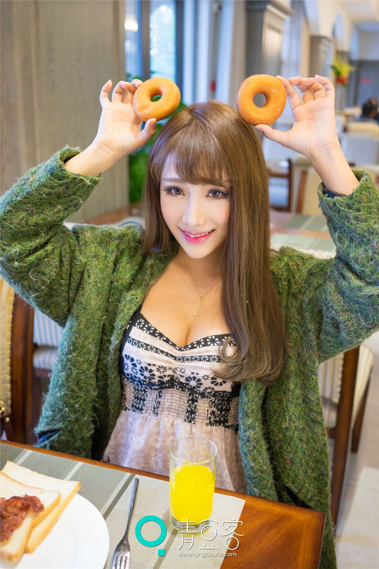 [QingDouKe青豆客]2014.11.27 Akiki朱若慕